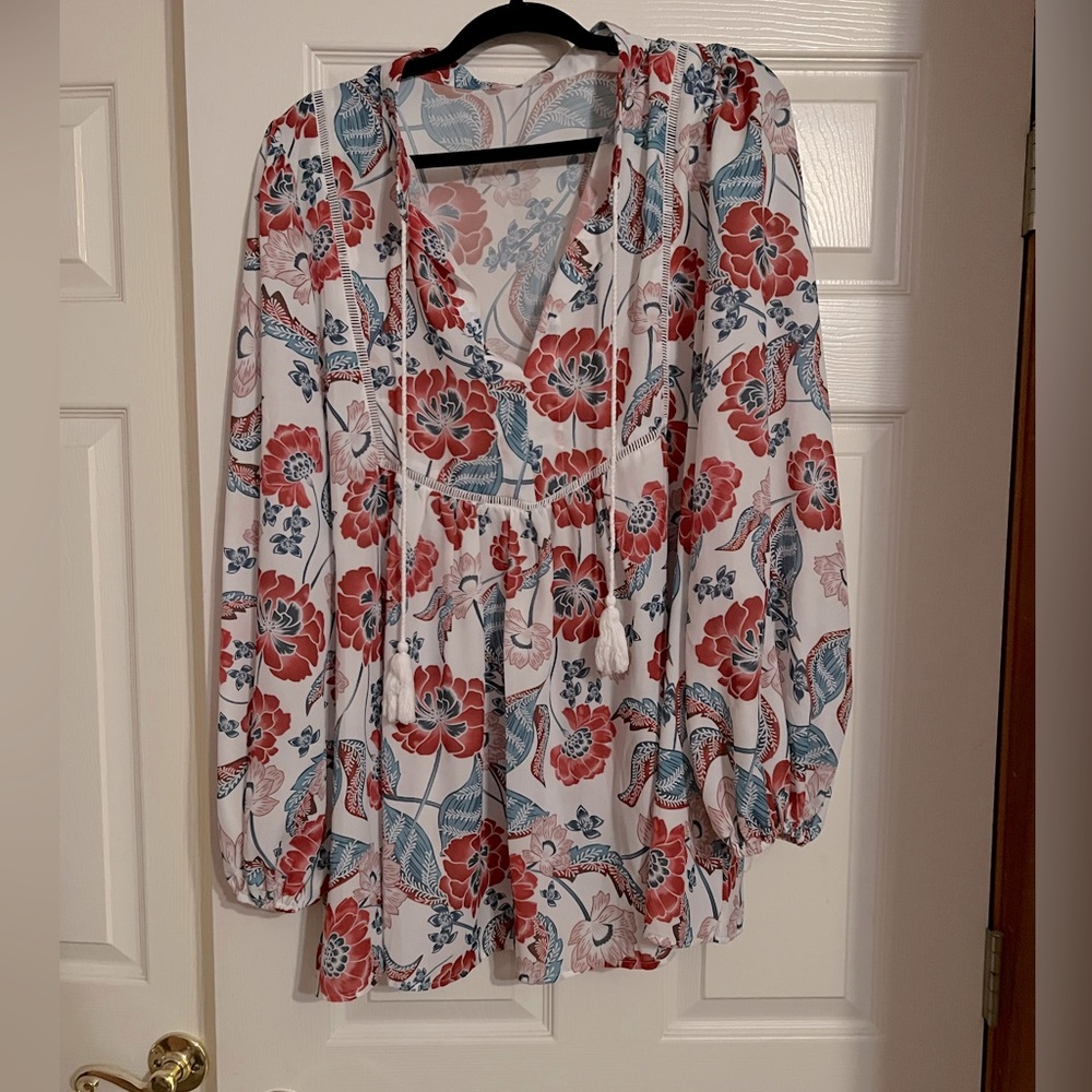 NWOT Super cute 2XL flowy top